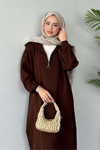 MY QILAM Kadın Triko Uzun Elbise Boğazi Fermuarli Balon Kol Tesettür Elbise Standart Beden (36/44 Arasi)