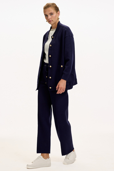 Exquise Bisiket Oversize Tirko Cardigan with Collar Pockets and Gold Buttons