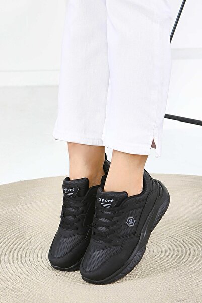 TOFİSA Kadın Siyah Yüksek Tabanlı Suni Deri Spor Ayakkabı - 27616