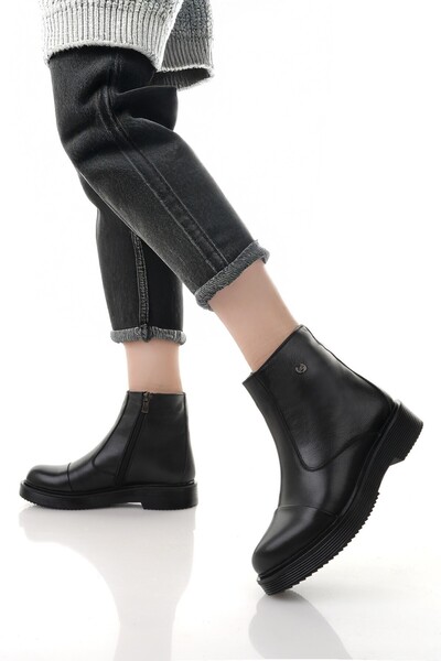 Diego Carlotti Valódi bőrből készült női alkalmi csizma DC2644