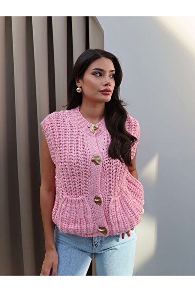 ESRAHELVACI Thick Knitted Buttoned Vest with Pocket Detail