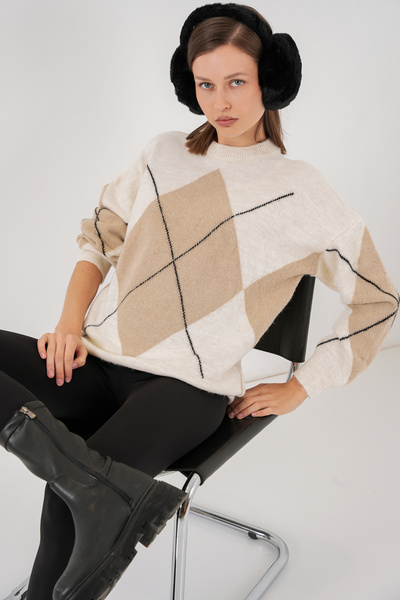 Bigdart 15895 Diamond Pattern Oversize Knit Sweater - Cream