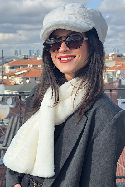 Mavelle Women's White Captain Hat |   Hat and Scarf Set of 2 |   Winter Set