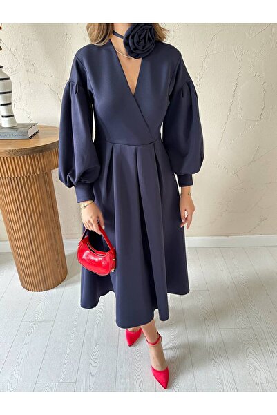 Lady Pixie Жіноче плаття з деталями у вигляді троянди та рукавами-ліхтариками