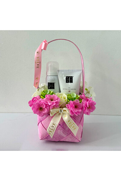 velve Πακέτο Sakura Feel, με κρέμα σώματος, αφρόλουτρο Rituals, σε καλάθι δώρ...