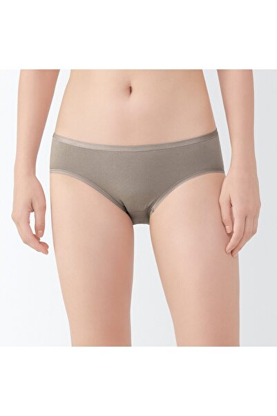 Muji Stretch Low-Rise Shorts