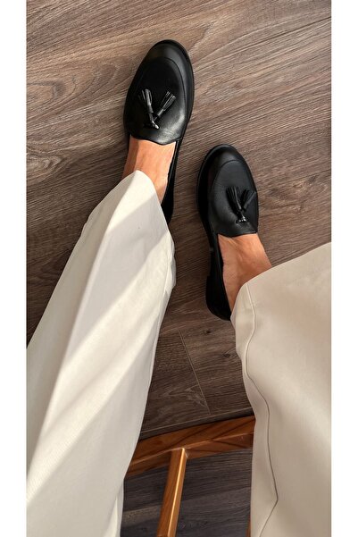 Saracshoes Gerçek Deri Siyah Püsküllü Kadın Loafer Mona