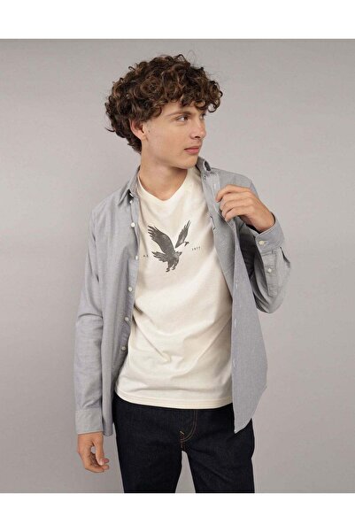 AMERICAN EAGLE قميص AE Oxford بقصّة Slim Fit وبأزرار للاستخدام اليومي