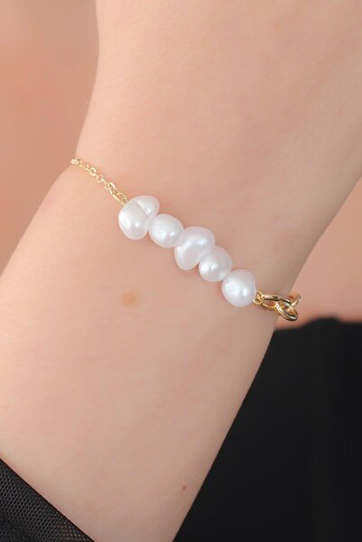 Inure Jewelry سوار نسائي موديل خرز لؤلؤي ذهبي اللون