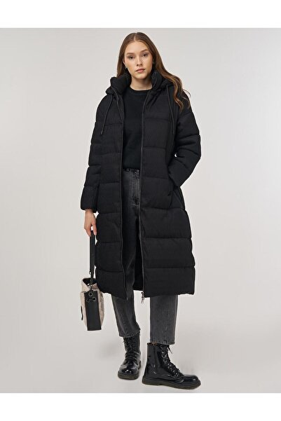 Kayra معطف أنوراك مغلق بسحاب باللون الأسود