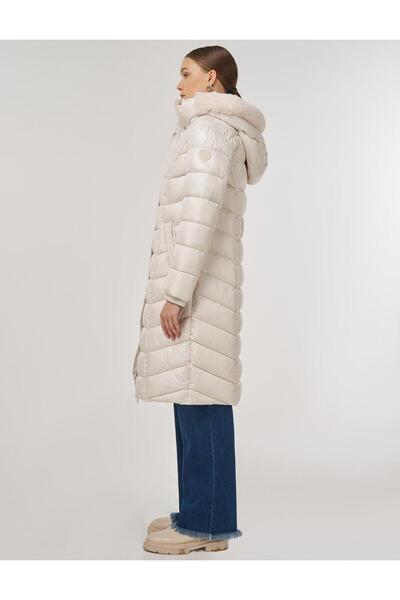 Kayra Λεπτομερές λογότυπο στο παλτό Anorak Stone