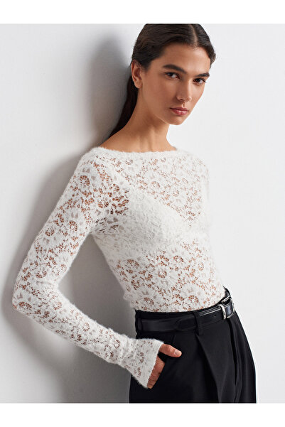 Dilvin 32035 Boat Neck Lace Top-White