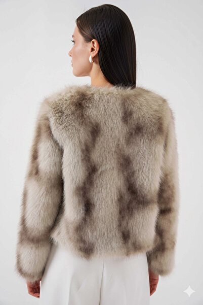 hazelin Γυναικείο μπεζ επενδεδυμένο βελούδινο γούνινο παλτό HZL25W-BD152251