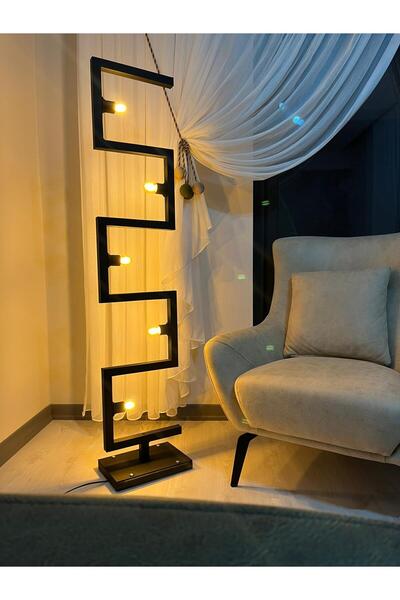 Metal Modern Zigzag Tasarım Dekoratif Ayaklı Lamba – Gövde, LED Ampul Uyumlu, Sıcak Işık