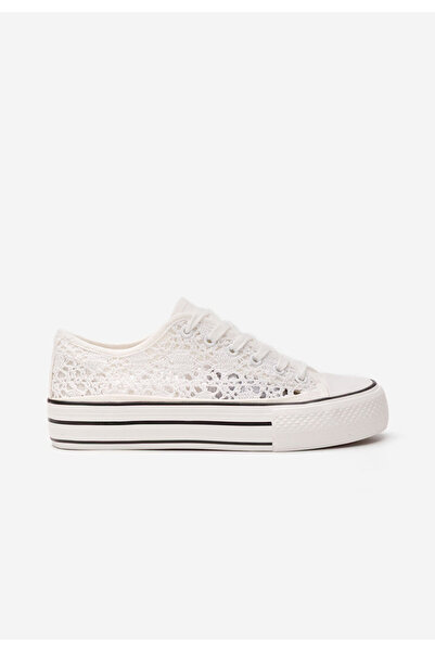 B T Shoes Bílé dámské plátěné tenisky Mylanaca