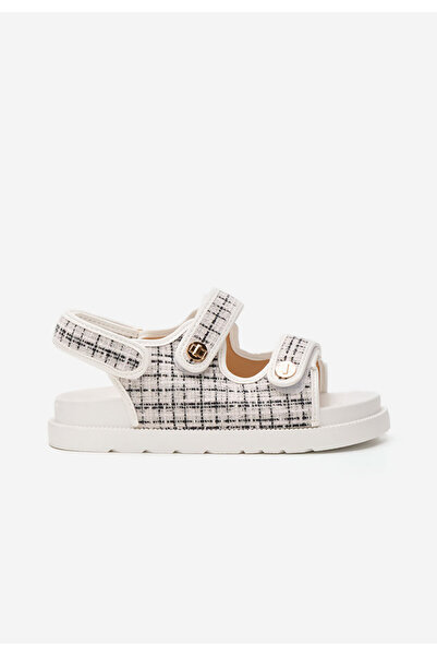 B T Shoes Bílé dámské letní sandály Ailyna