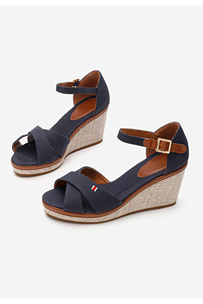 B T Shoes sandály na klínku Hilara