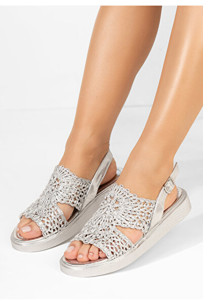 B T Shoes Strieborné dámske nízke sandále Nichelle