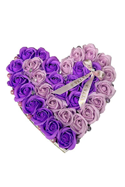 velve Aranjament floral Isaria cu 31 trandafiri de sapun in doua nuante si ac...