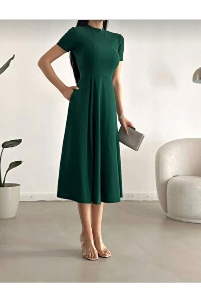 Secret Passion Lingerie فستان سهرة من قماش الكريب الأخضر بنصف كم وتفاصيل سحاب...