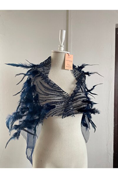 Nurcanilirboutique Otriş tüy boncuk işlemeli üzerine atmalık mini omuz şalı