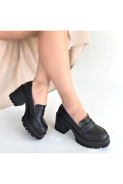 Vona Nova Janes black leather platform heel shoes