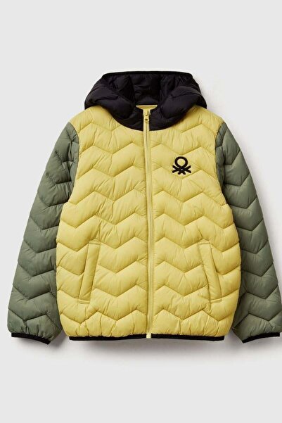 United Colors of Benetton Erkek Çocuk 2TWDCN04V-25K Mont Sarı