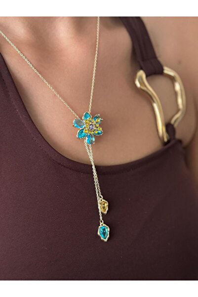 Beloria قلادة إديليا على شكل زهرة زرقاء على شكل حرف Y