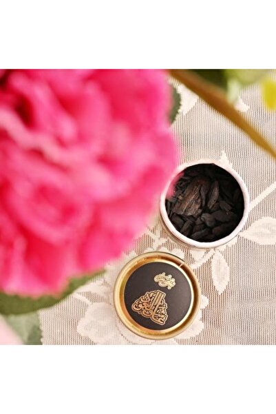 HAWRAA Lover of Oud Incense