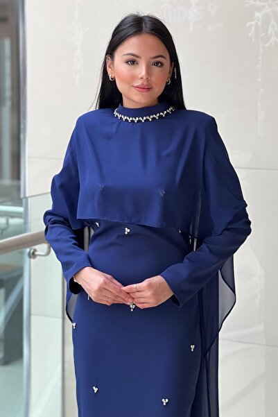 White Corner Şifon Pelerinli Damla Taşlı Abiye