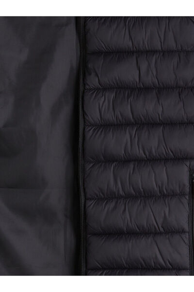 LC Waikiki Standard Mold Stand Collar Men's Puffer Vest