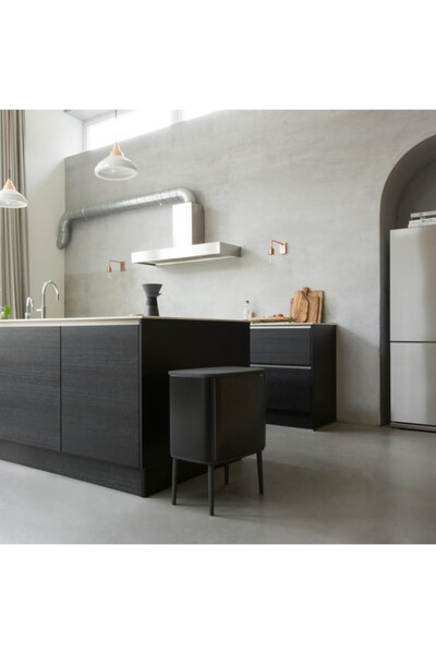 Brabantia Bo Touch 651106 waste bin, 36 l, Smooth and silent opening, Large opening, Black