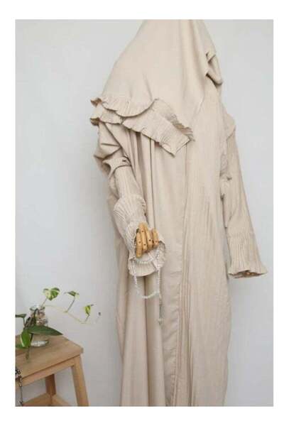 AL-HRAER Prayer Abaya with Attached Scarf and Pleats for Added Elegance