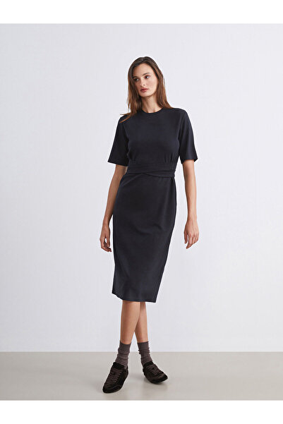 LC Waikiki Özmarka Νέα Σεζόν Φόρεμα με λαιμόκοψη και ζώνη