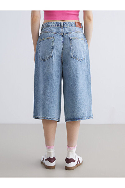 LC Waikiki Bermuda Fit Kadın Jean Şortolon