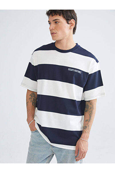 LC Waikiki Ανδρικό μπλουζάκι με ριγέ χτενισμένο βαμβάκι New Season Crew Neck