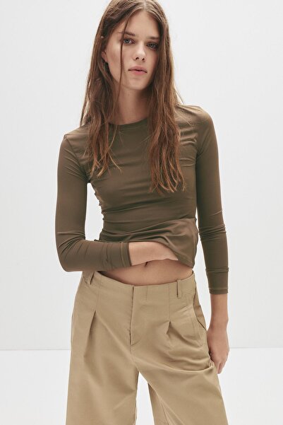 Pull & Bear Vücuda oturan poliamid t-shirt