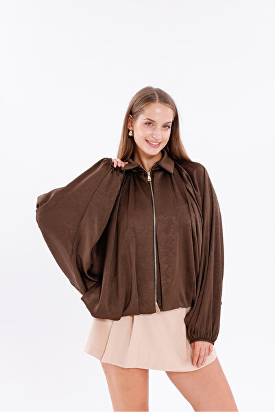 Moda Palmiss Дамско кафяво сатенено бомбър яке с цип и свободна кройка