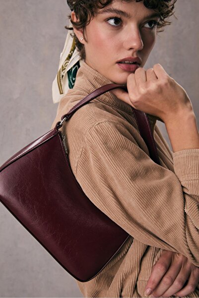 Stradivarius Shoulder bag with chain