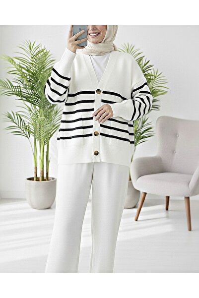 Modamorfo Double Pocket Striped Buttoned Cardigan