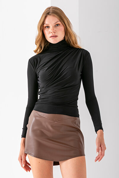 GİYSA Дамска блуза с дълъг ръкав, стояща яка и набрани детайли, черна - 2431