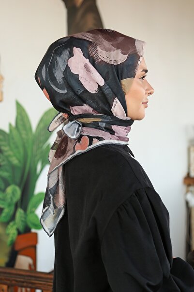 Tesettürnağme Soft Pamuk Eşarp TN2005 Çiçekli Desen Koyu Antrasit-Lila-03