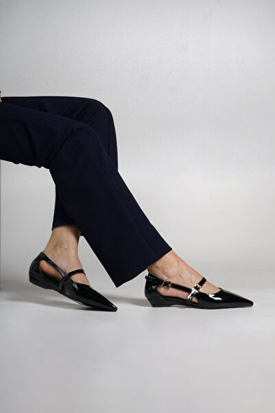 BEİAZ Majensia Kadın Sivri Burun Askılı Rugan Babet