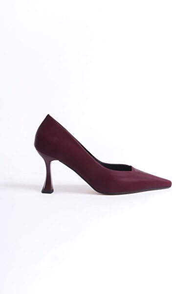 EMOYRA Cordelia women's burgundy satin stiletto