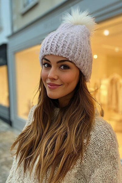 LAGRANZE قبعة تريكو فاخرة مزينة بالريش