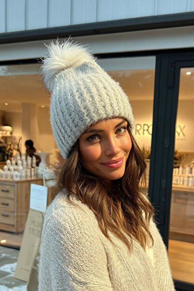 LAGRANZE Premium Pompom Furry Knit Beanie