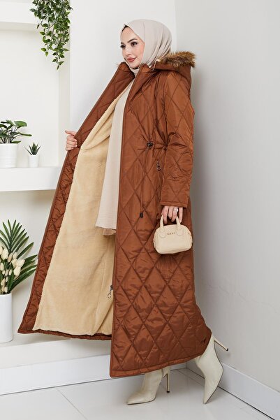 Hb Harma Time Butik Palton portocaliu matlasat pentru femei, cu glugă și blană în interior