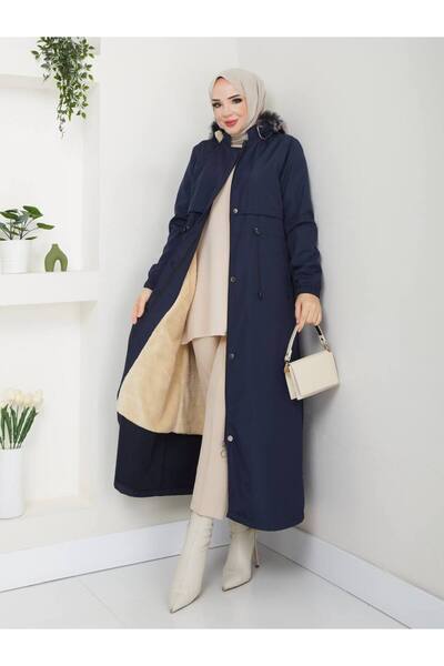 Pamuk Butik Women's Full-Length Coat with Zipper Closure and Fur Lining