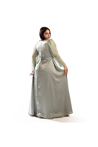 Finesse Green Evening Dress - Lamis with Wide Lace Sleeves and Royal Cut