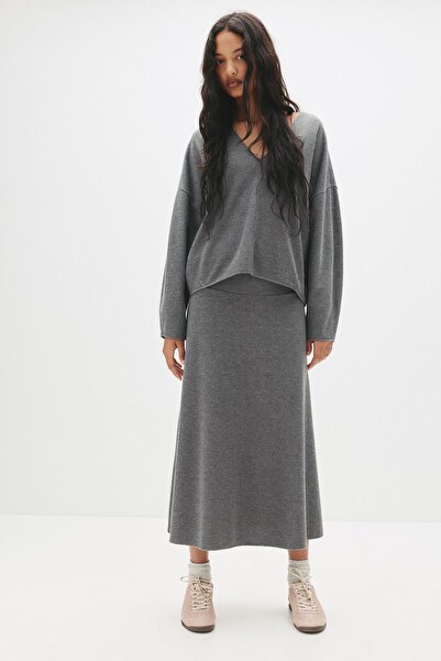 Pull & Bear Soft-touch midi skirt